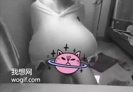 10歲發育，小學女生畢業D罩杯，兩坨肉差不多15斤怎么辦？