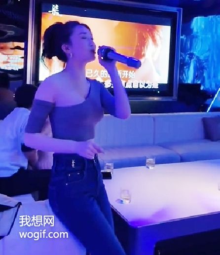 干過KTV的女生，她們不會(huì)“上岸”的，給你講個(gè)“5000吐我褲子里”的真人真事！